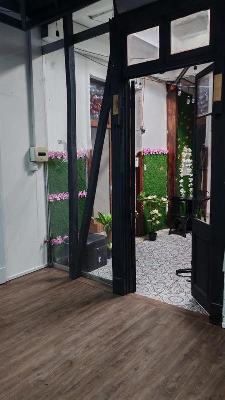 Local comercial de 12 m² en Barrio Italia, Providencia, Santiago — imagen 2 de 12
