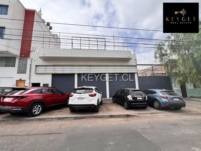 Local comercial de 725 m² en el sector central de Iquique